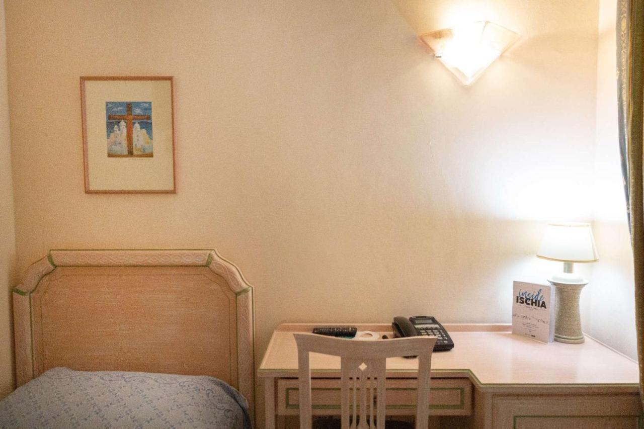 איסקיה Hotel Royal Terme מראה חיצוני תמונה