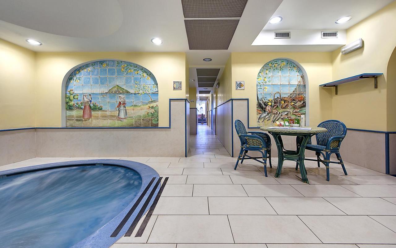 איסקיה Hotel Royal Terme מראה חיצוני תמונה